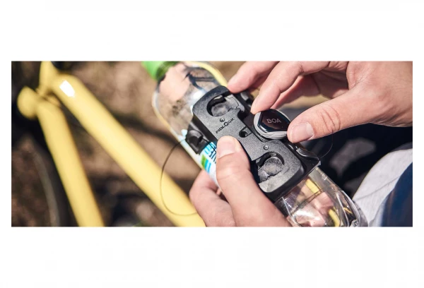 Porte-Bidon Fidlock Twist Uni Connector 2 Porte-Bidon Fidlock Twist Uni Connector – Image 2