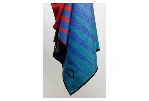 Serviette Multi-usage Nomadix Rouge Jaune Unisex 3 Serviette Multi-usage Nomadix Rouge Jaune Unisex – Image 3