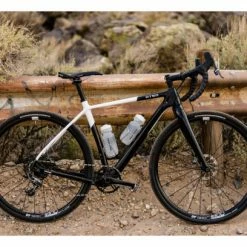 Porte-Bidon Wolf Tooth Morse Cage Ti Titane 11 Porte-Bidon Wolf Tooth Morse Cage Ti Titane -Accessoires, Nutrition & Soins du Corps Gravel Soldes unnamed file 532